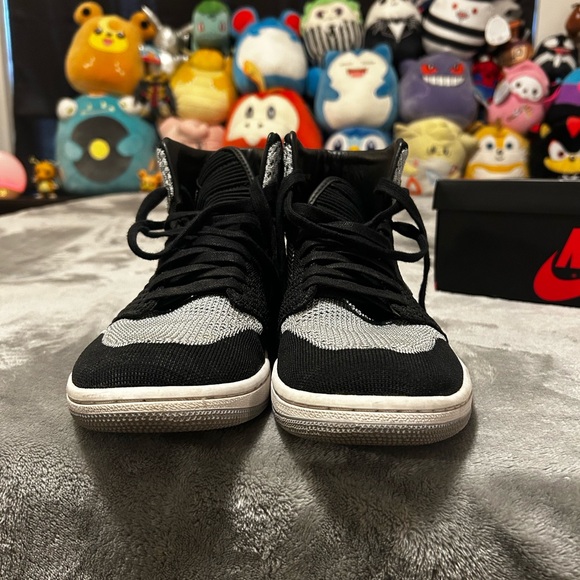 Air Jordan 1 Shadow Flyknit - Picture 3 of 9